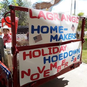 Homemaker Float 2021 Serena and Amelia Kessler-Homemakers pic LaGrange/Hawk Springs Homemakers Club